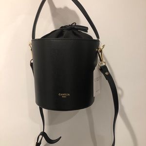 Camelia Roma black bucket crossbody bag